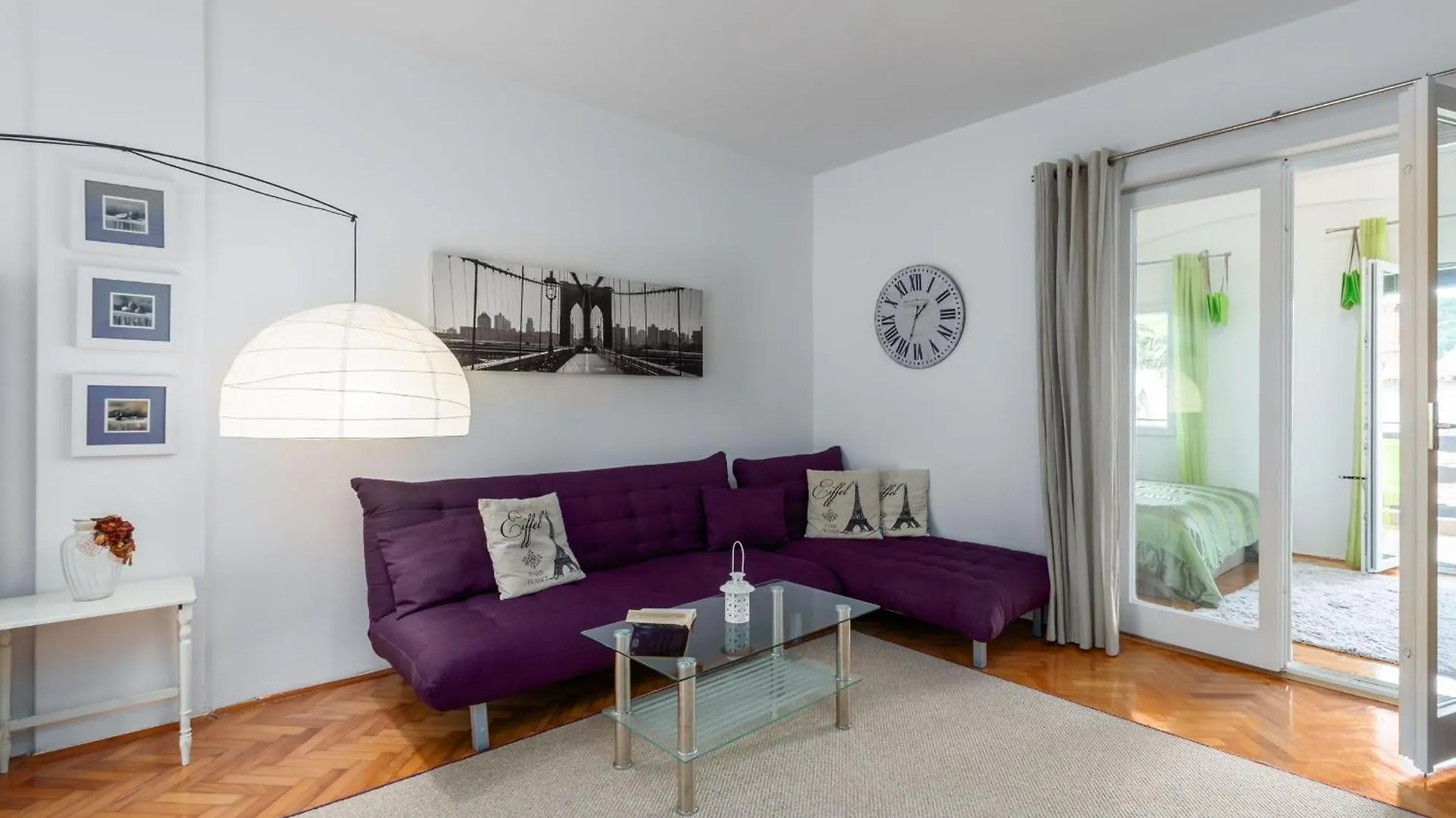 Apartment Enny Fuer 2 Personen In Porec, Nur 300M Vom Strand, 10 Gehminuten Vom Zentrum Entfernt,